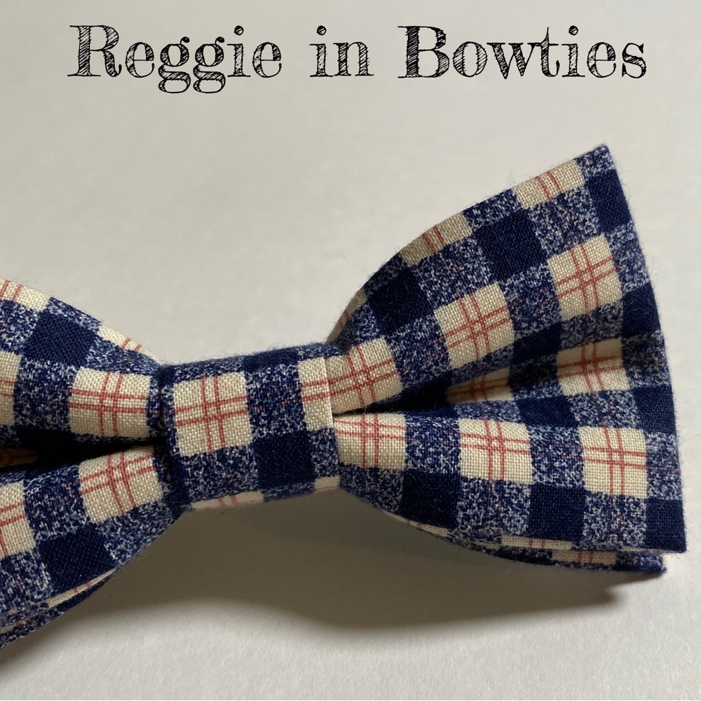 Pet Bowtie in Navy Plaid